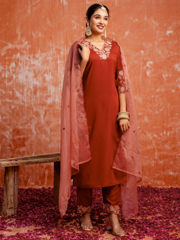 VP 9696 Women wear Kurta and Pant Sets Chanderi Silk Blend